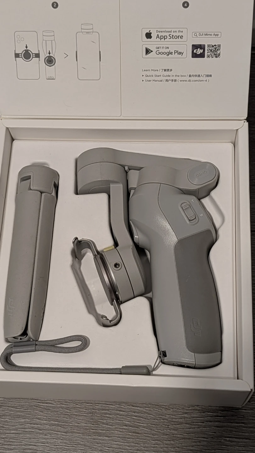 DJI OM 4 Smartphone Gimbal Stabilizer