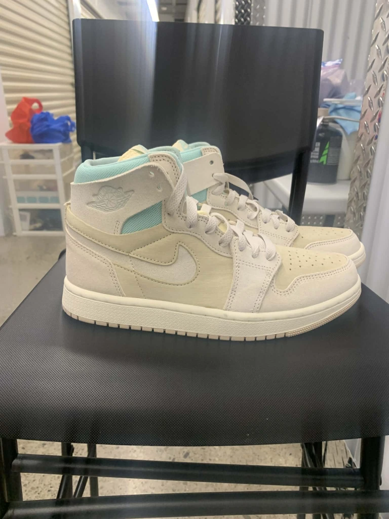 Air Jordan 1 High OG WMNS Seafoam - photo 3