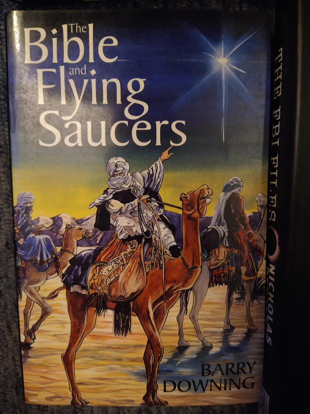 UFO Books: FBI Files, Carl Sagan, X-Files - photo 5