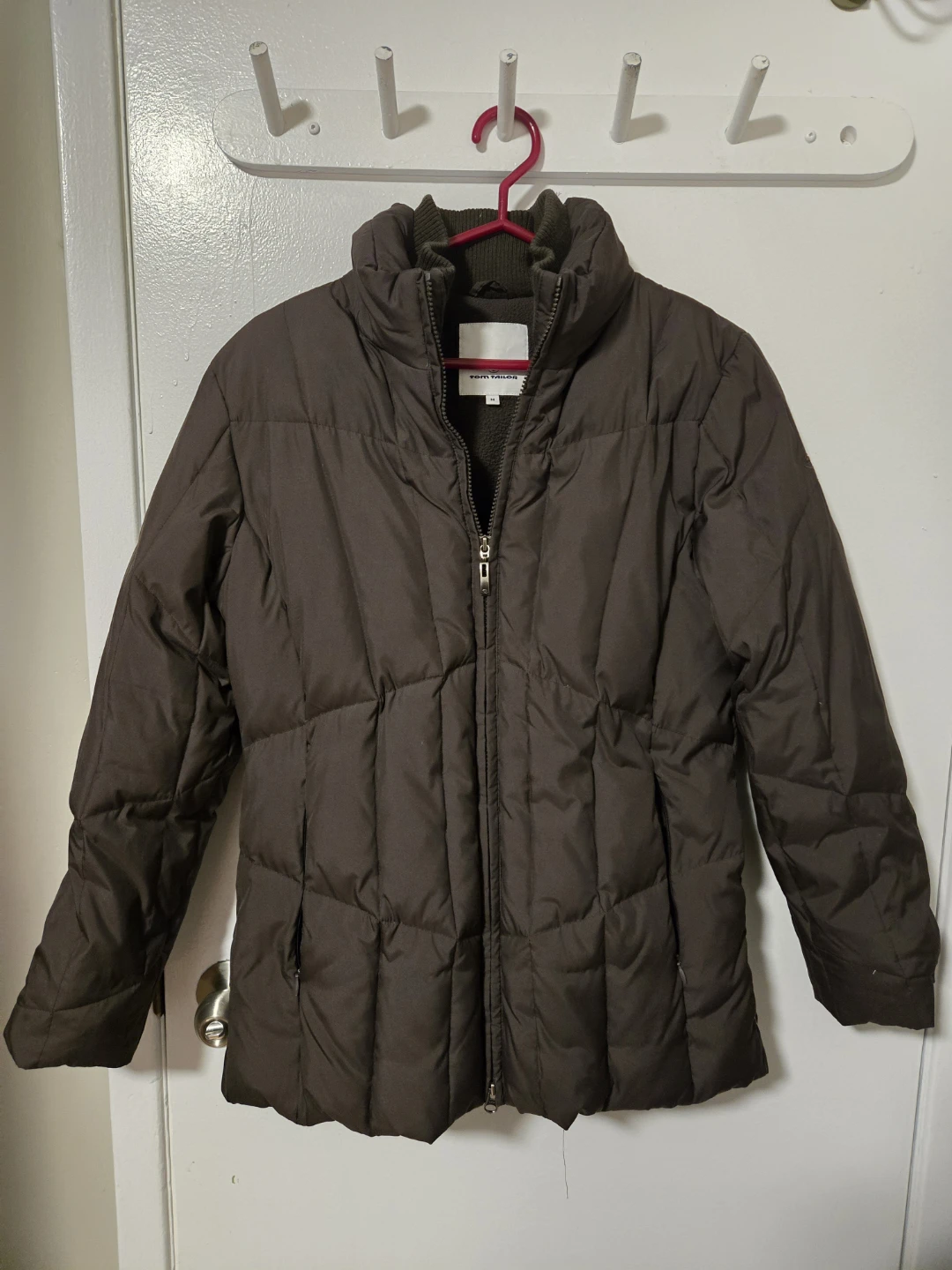 4 Winter Jackets - WOMEN's - photo 2