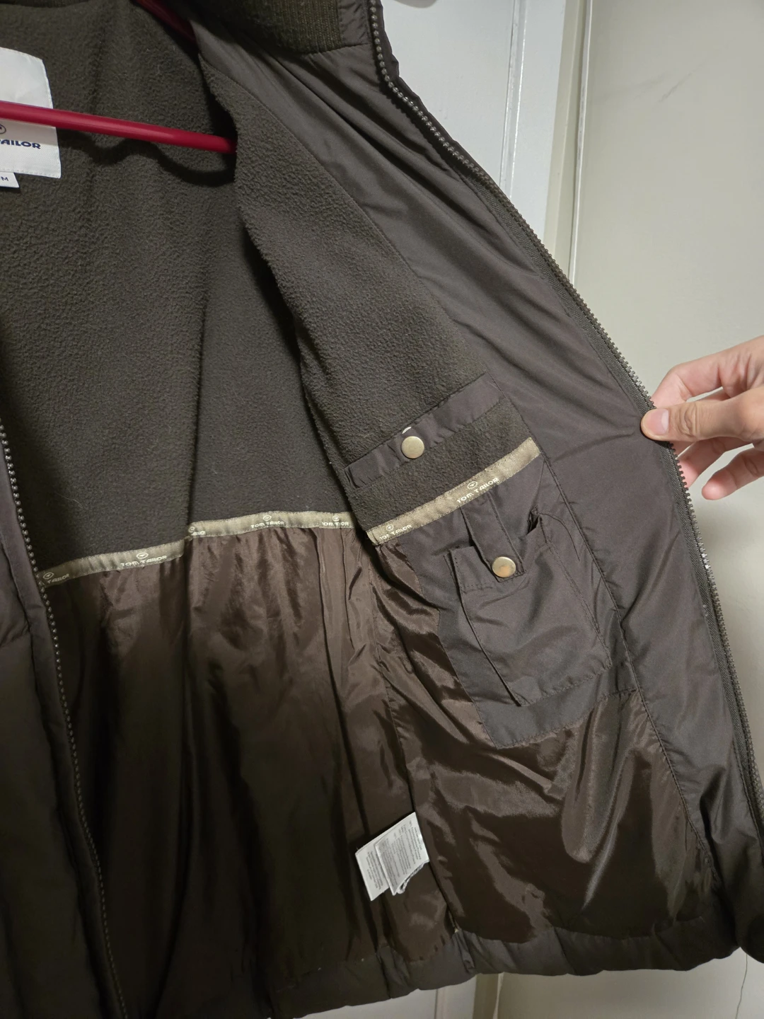 4 Winter Jackets - WOMEN's - photo 3