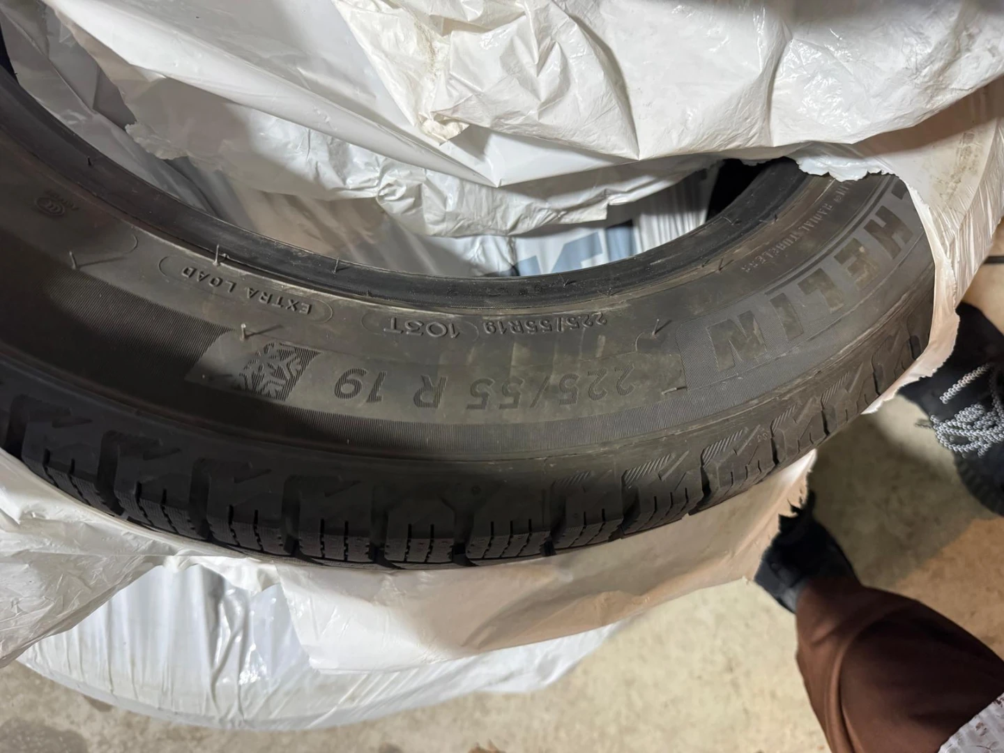 Michelin X-Ice Snow SUV Tire 225/55R19