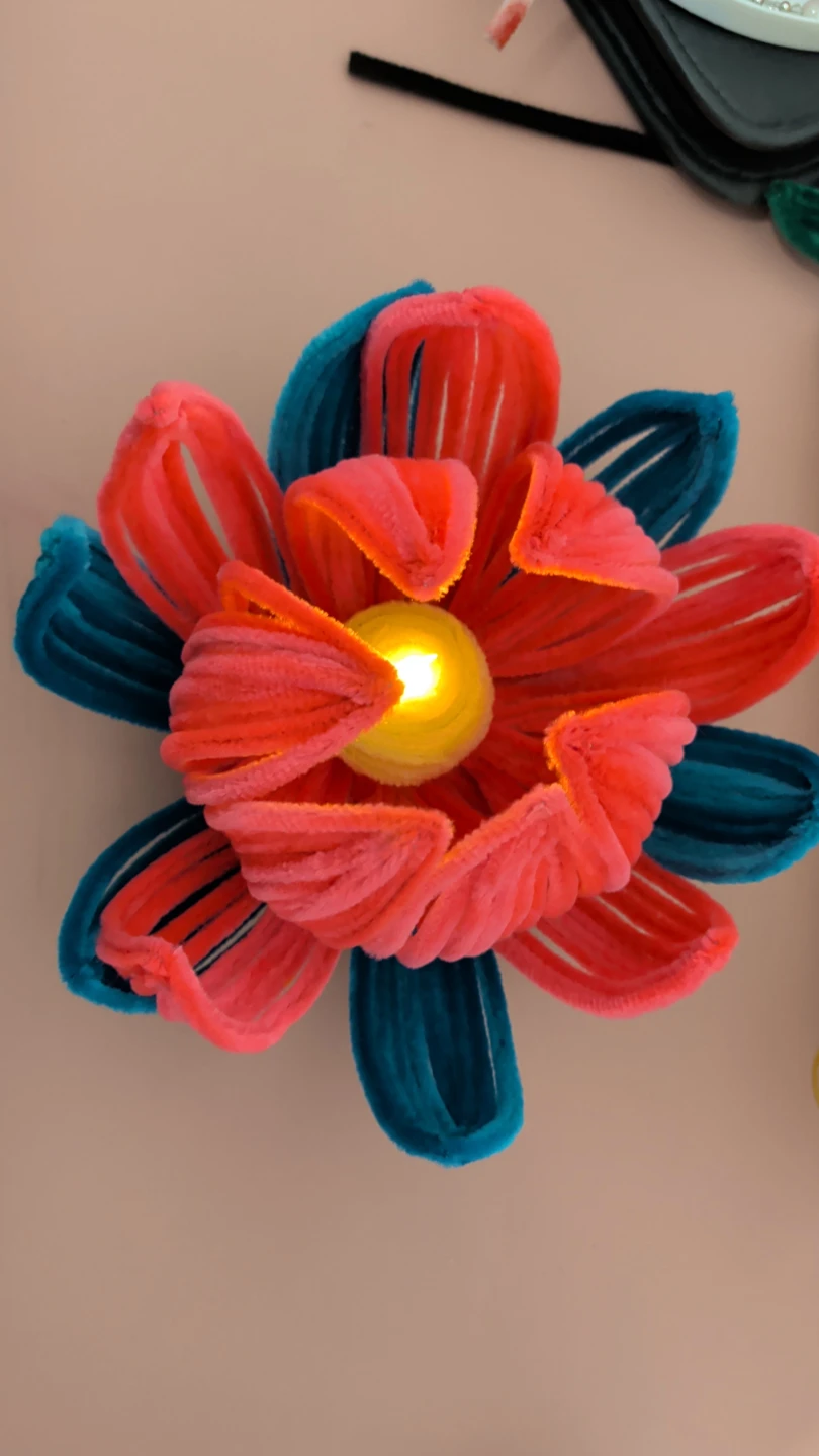 Handmade Pipe Cleaner Lotus Flower Light