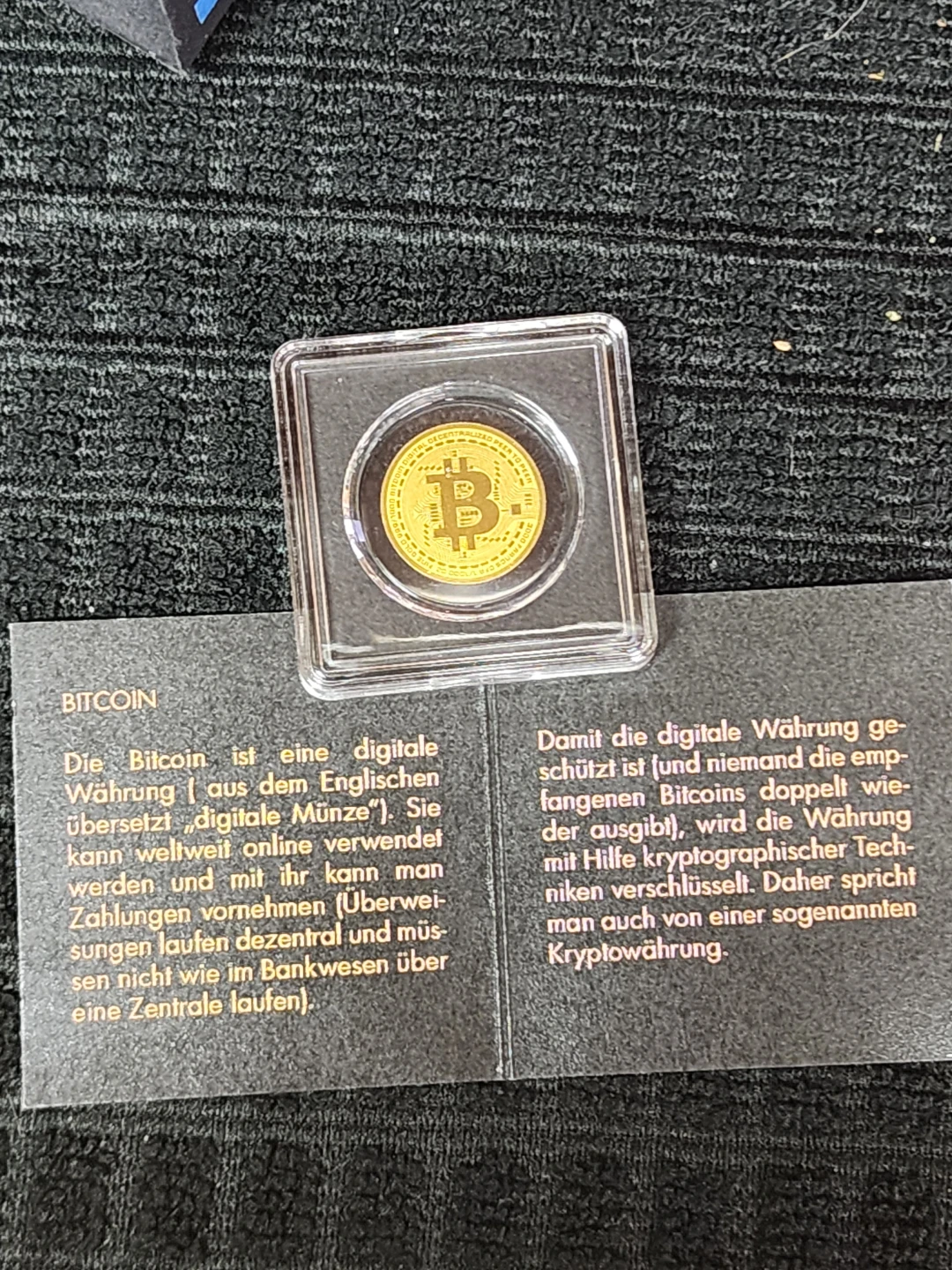 Bitcoin Exclusive Gold Coin
