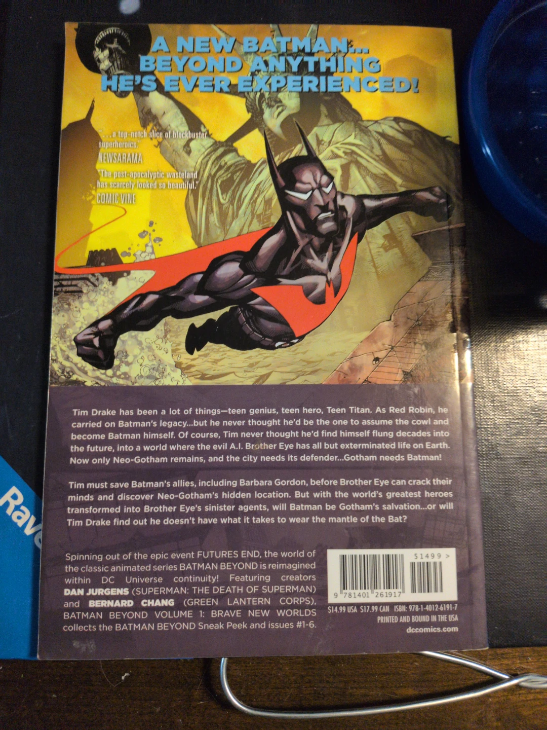Batman Beyond Vol 1: Brave New Worlds - photo 2