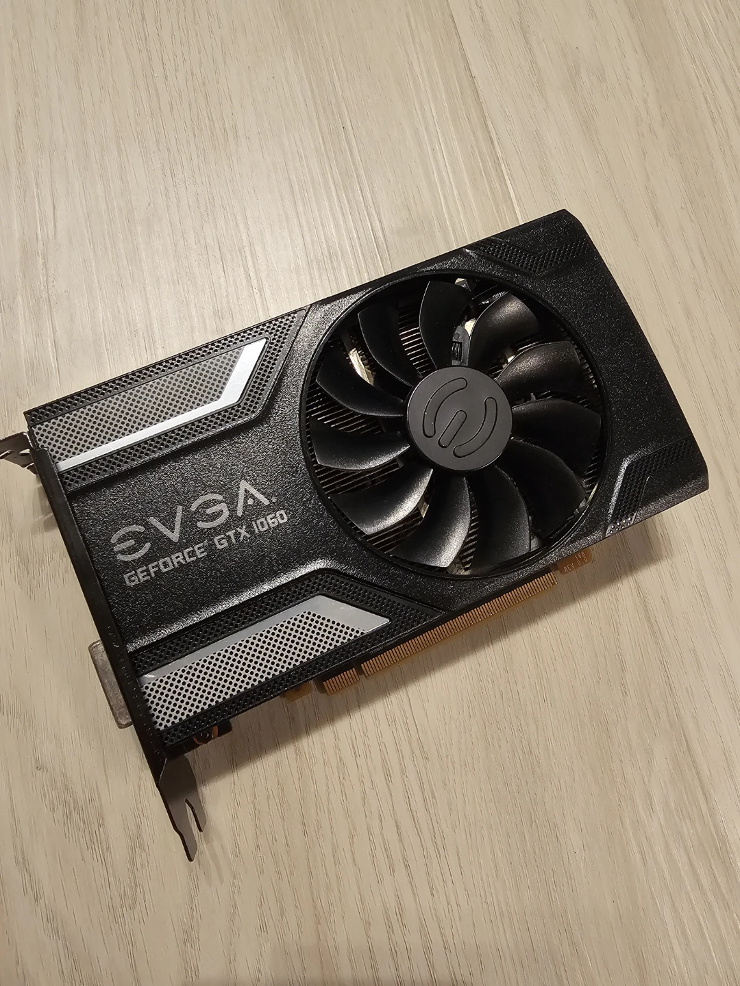 EVGA GeForce GTX 1060 Graphics Card