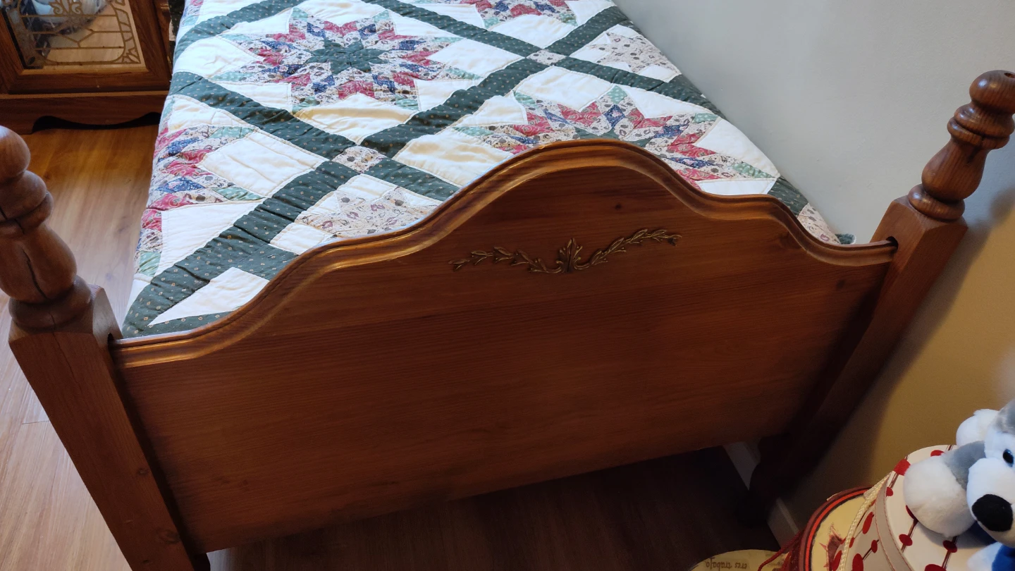 Wooden Twin Bed Frame🥕 - photo 4