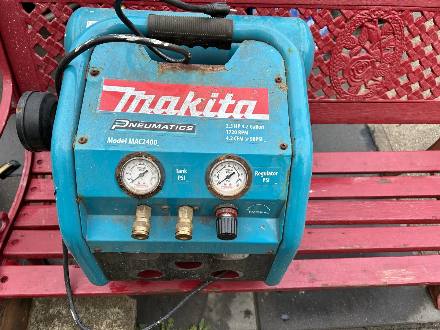 Makita Pneumatics MAC2400 Air Compressor