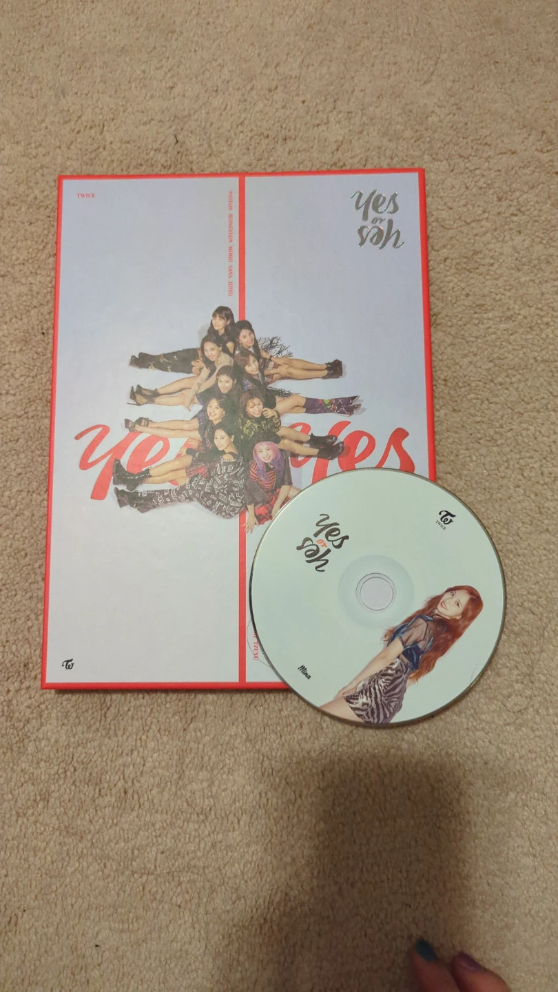 TWICE Yes or Yes Album - photo 2