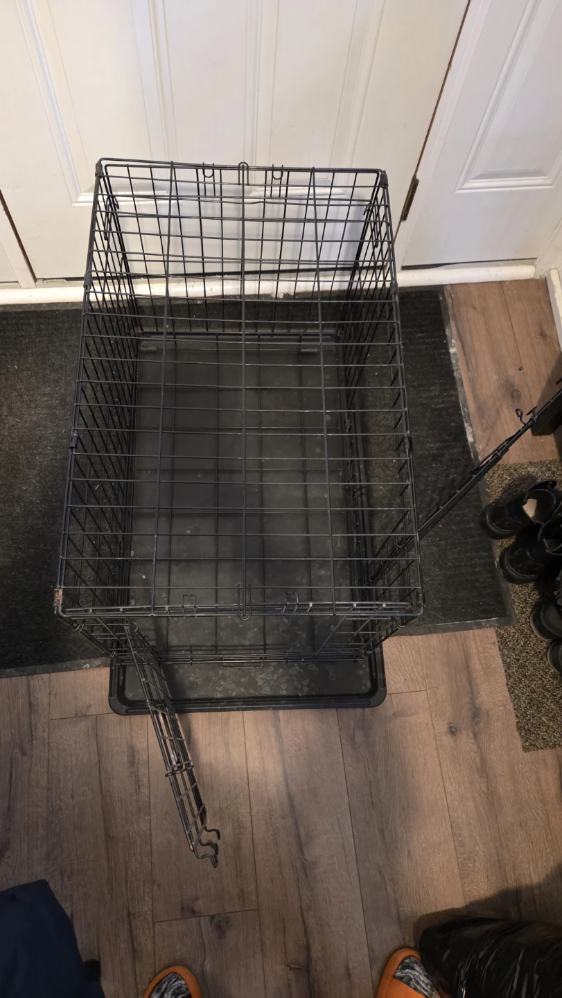 Dog Crate - Medium size