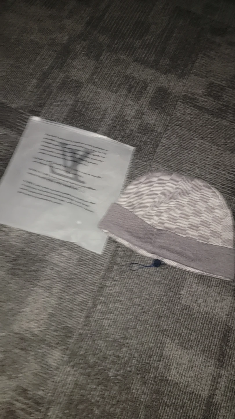 Louis Vuitton Beanie - photo 2