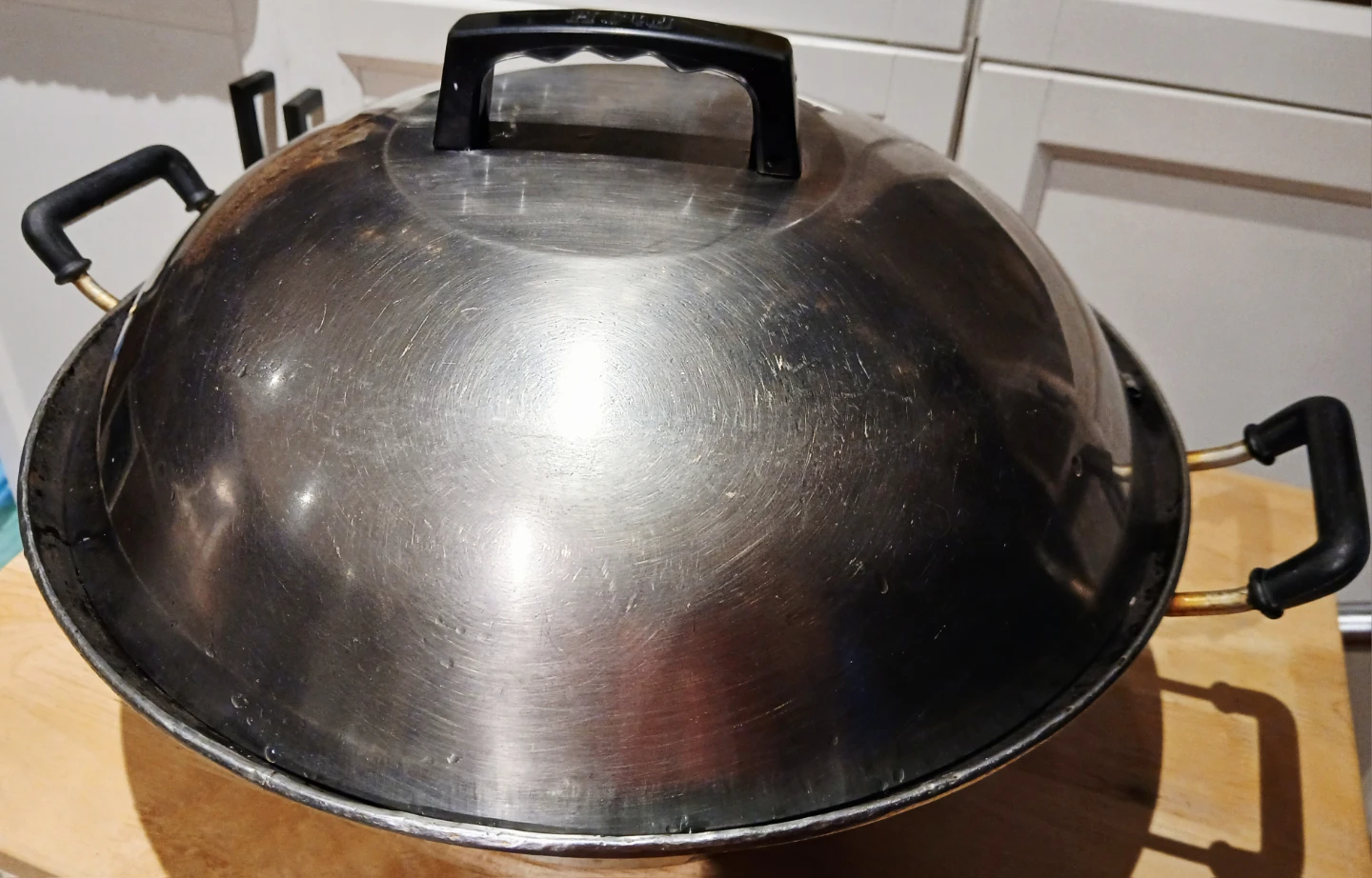FREE Wok with Lid and Burner Ring, 15 inches