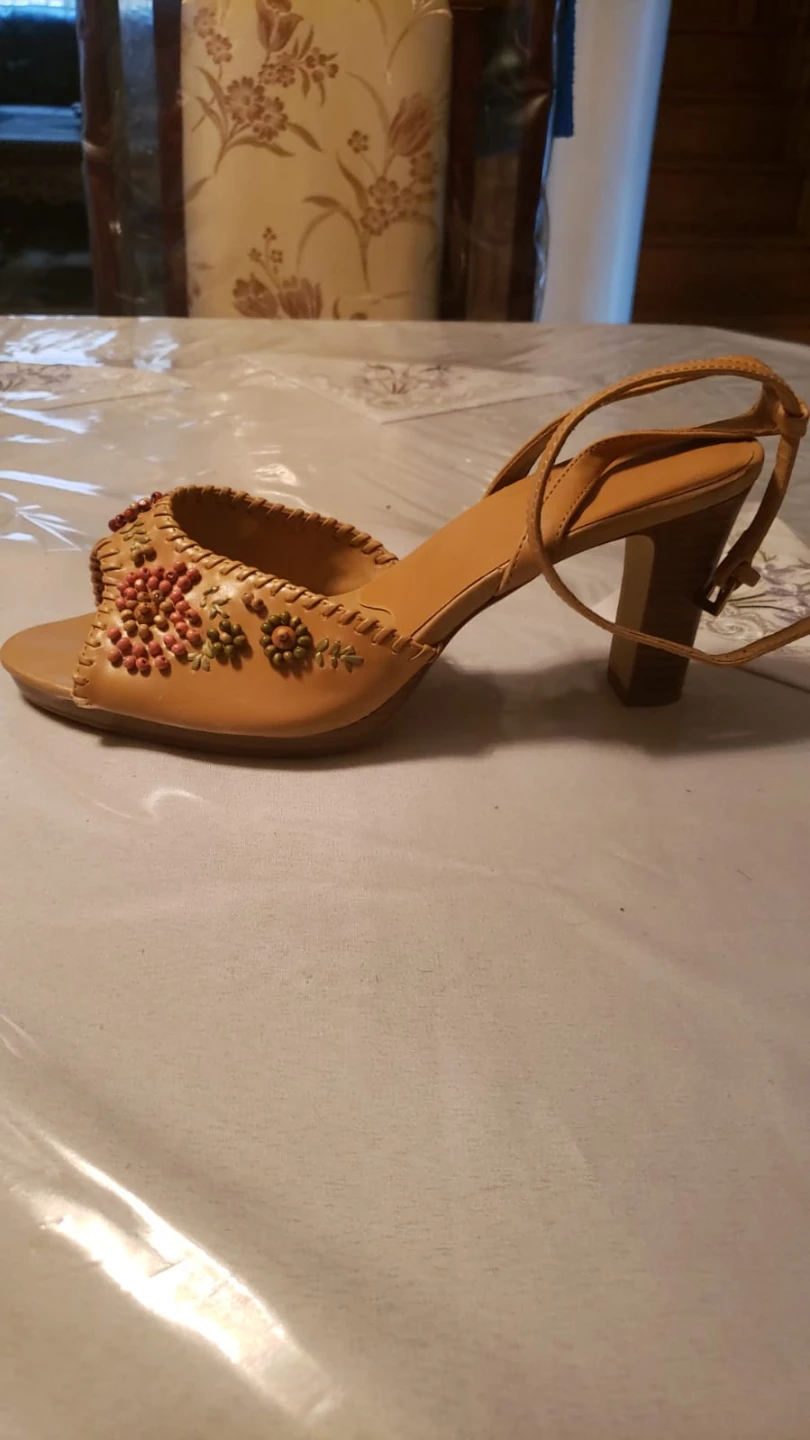 Sandals - Size 10 - photo 2