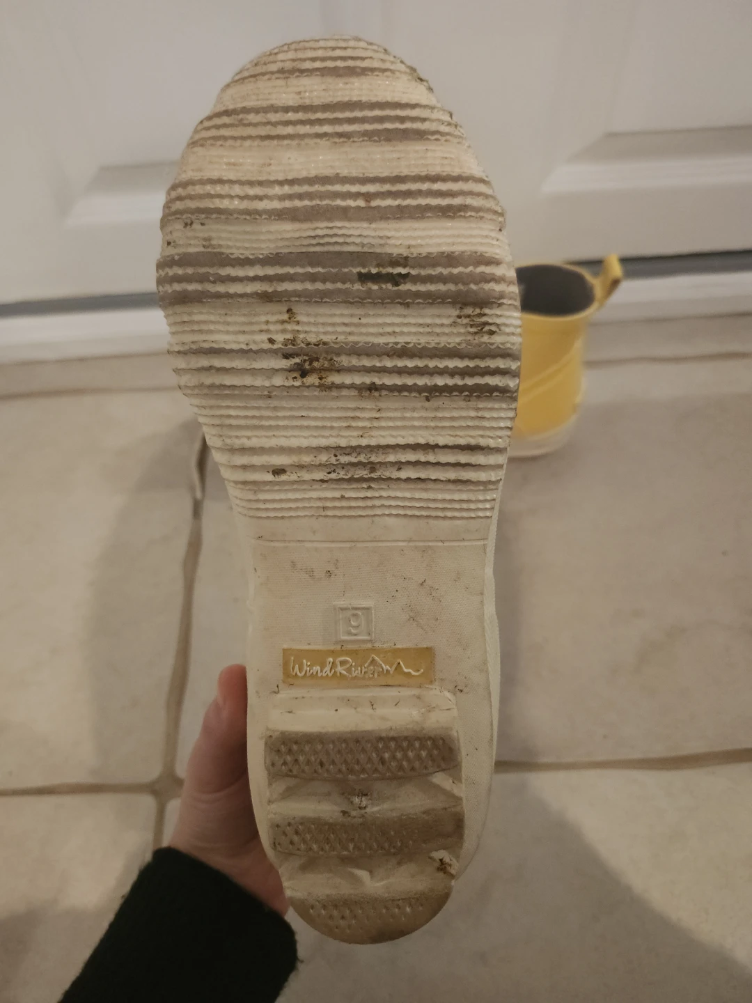 Wind River Yellow Rubber Boots Size 9 - photo 3