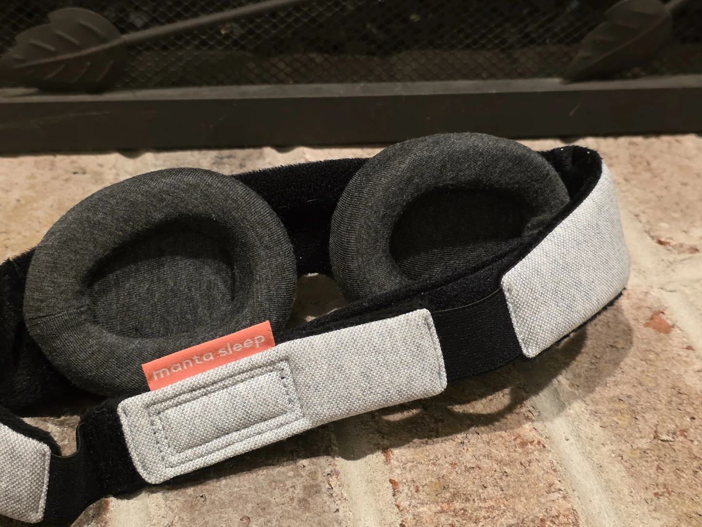 Manta Sleep Mask - Brand New! - photo 2
