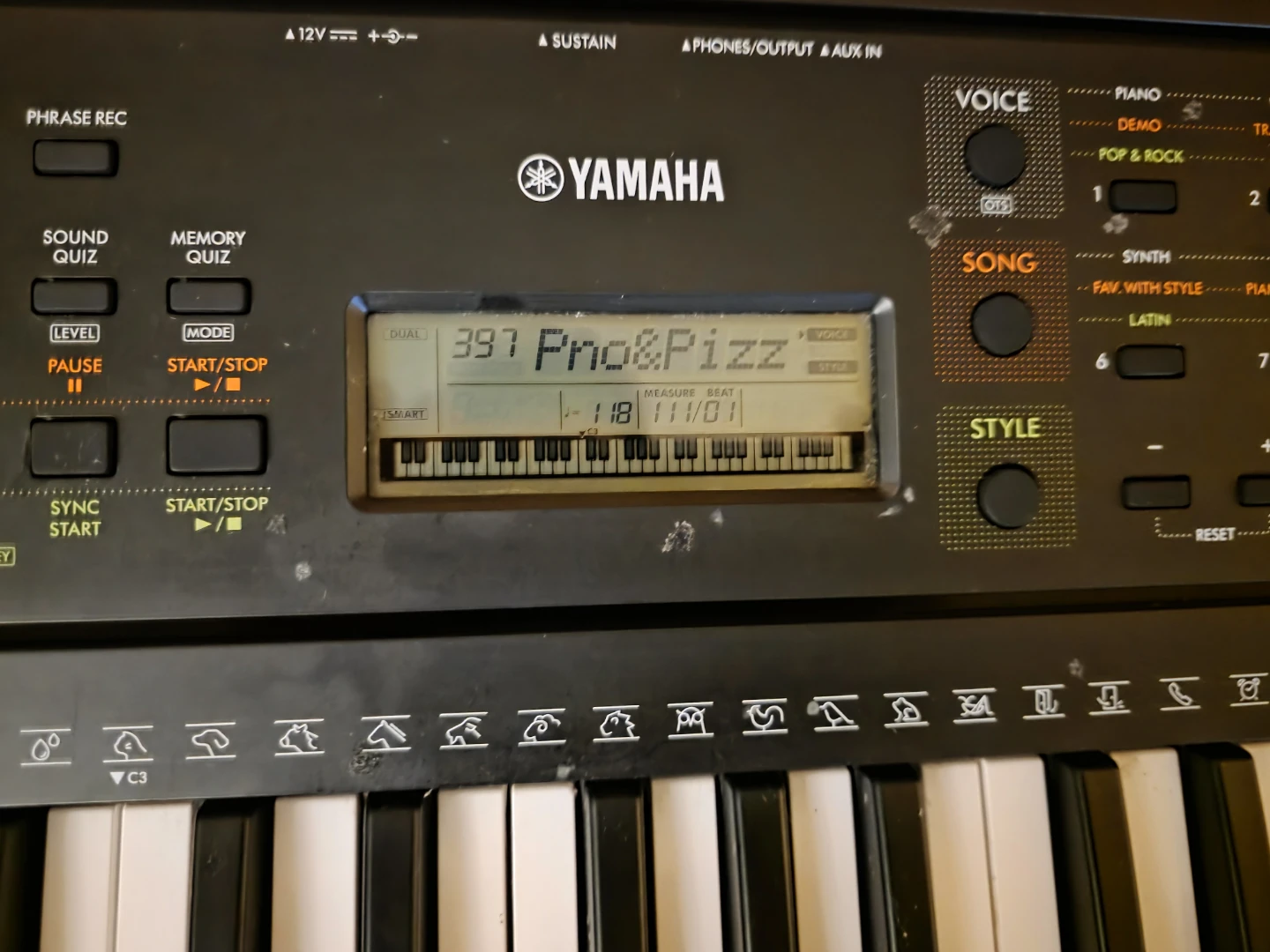 Yamaha 61-Key Portable Keyboard  PSRE283 - photo 3
