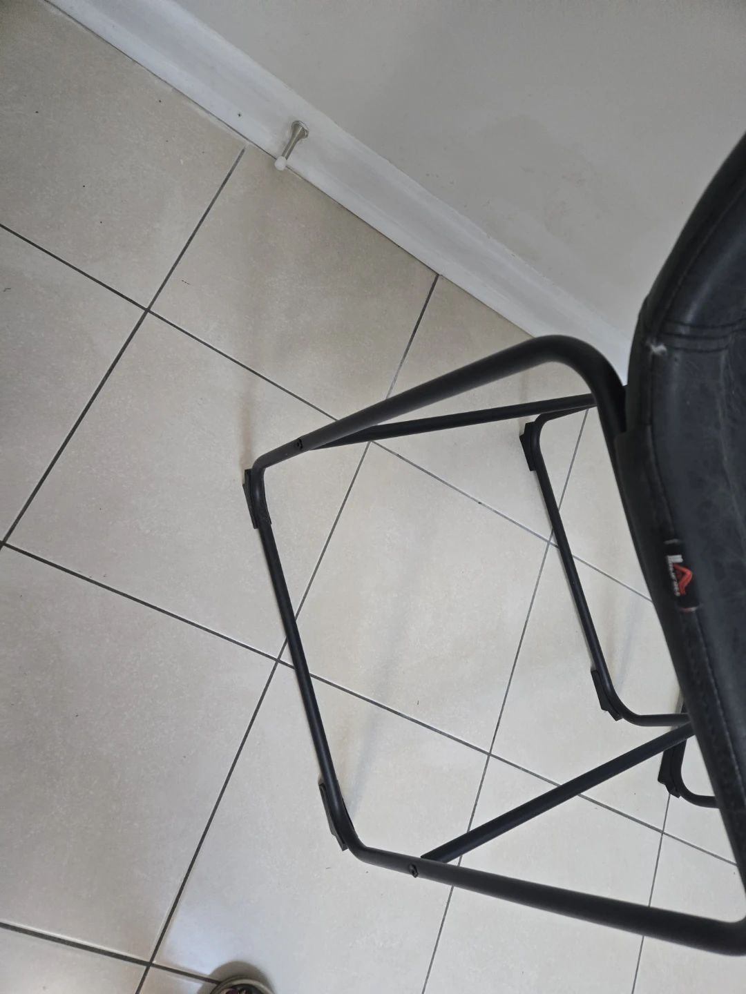 Black Faux Leather Bar Stool_high chair
