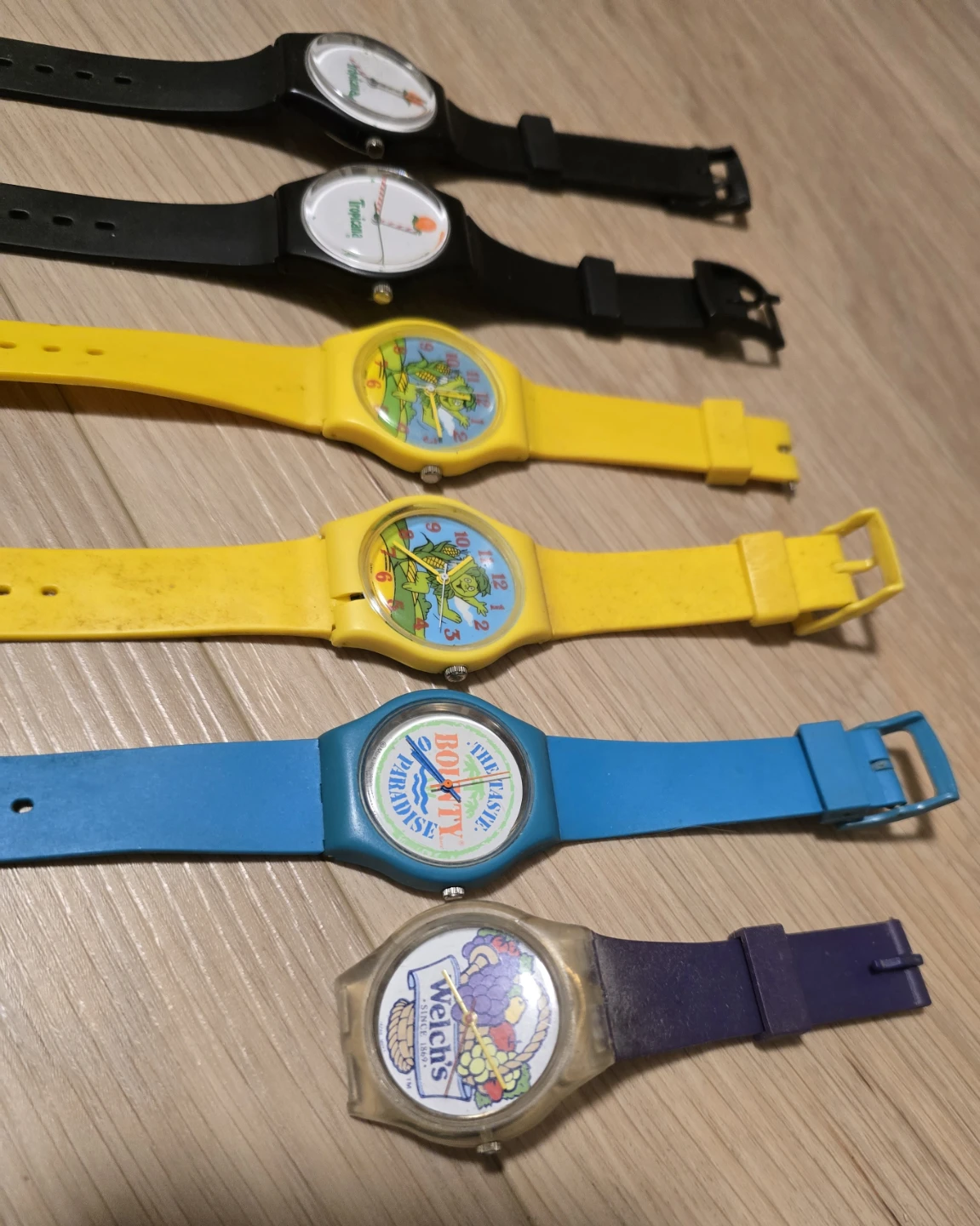 Lot of Quartz Advertising Watches - photo 3