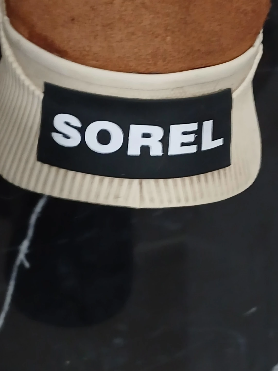 Sorel Women's Size 7.5 Leather Sneakers - photo 2