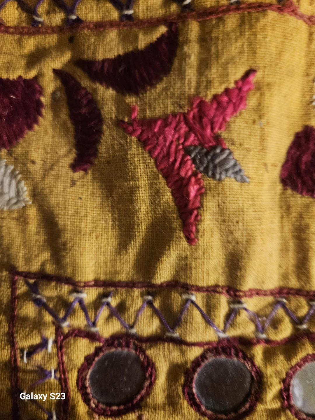 Embroidered Wall Hanging - photo 3