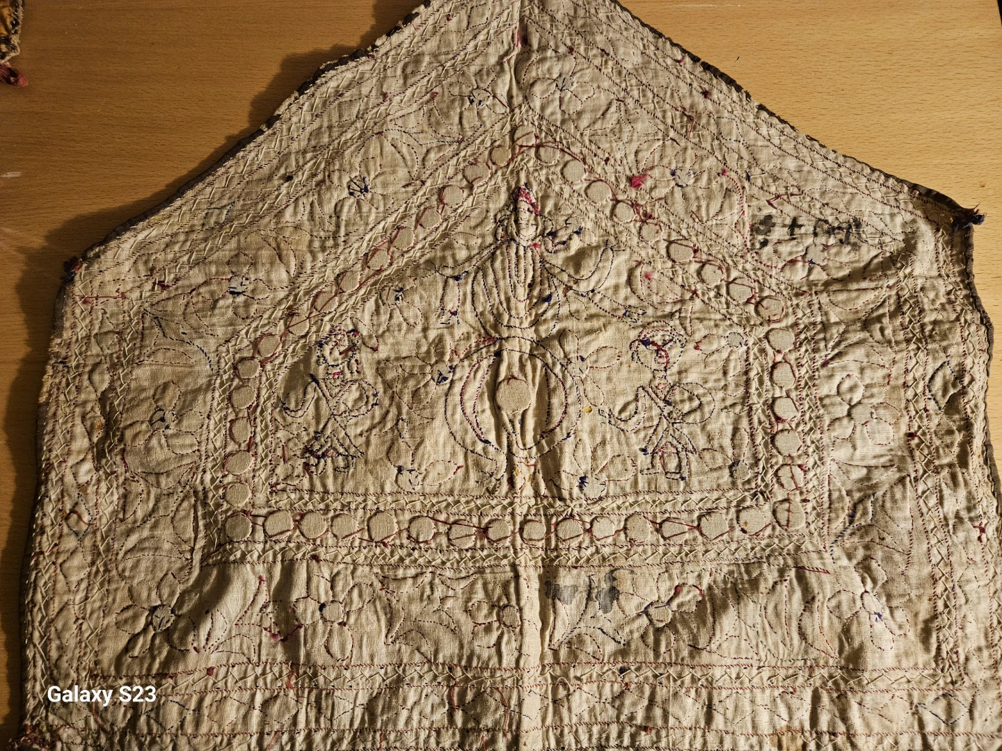 Embroidered Wall Hanging - photo 5