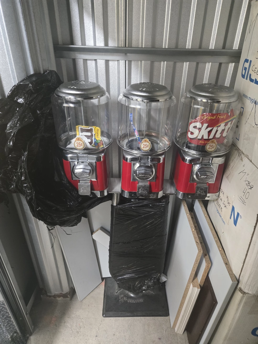 Beaver Triple Candy Machine