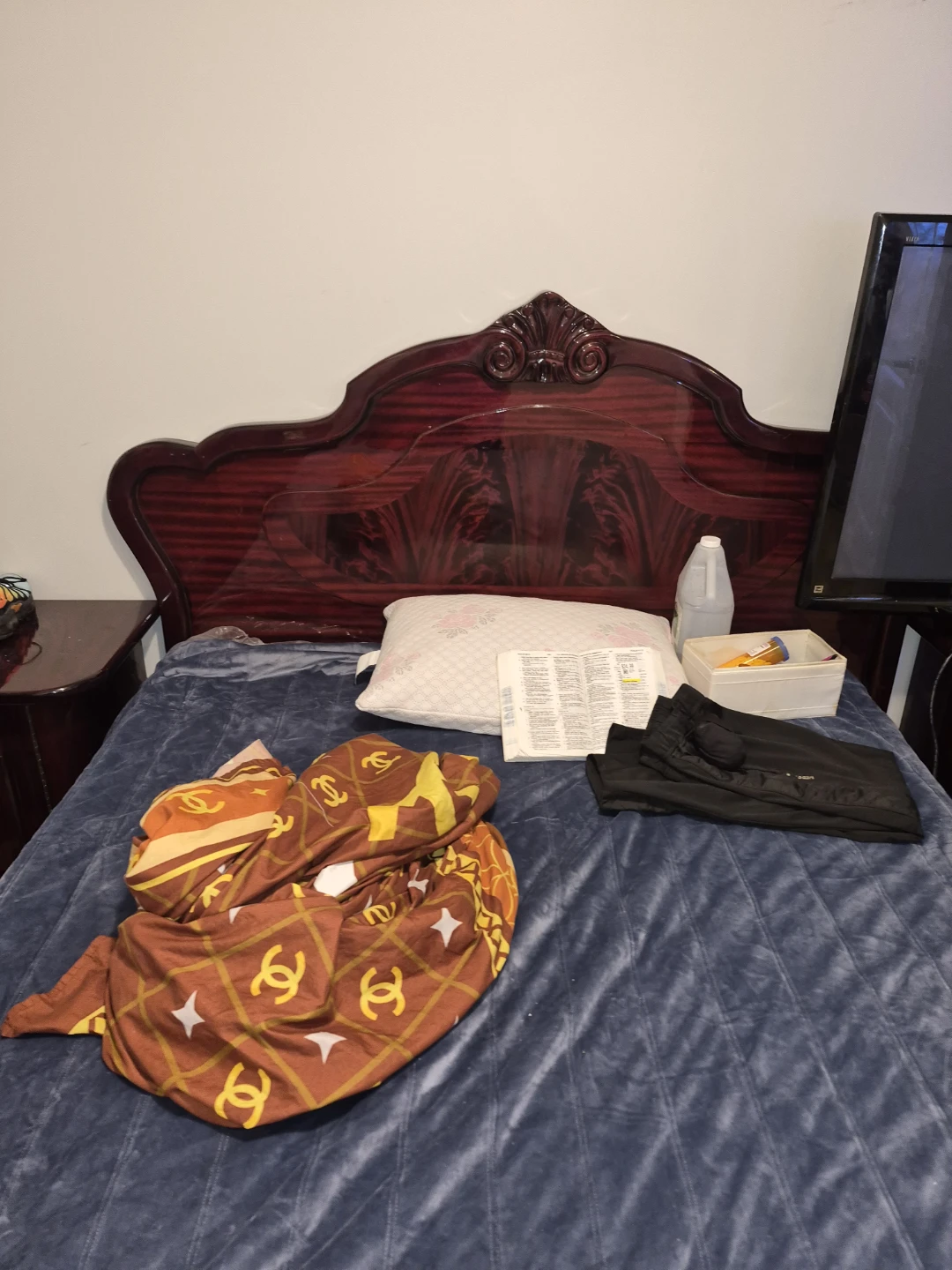 Complete Bedroom Suite - $499