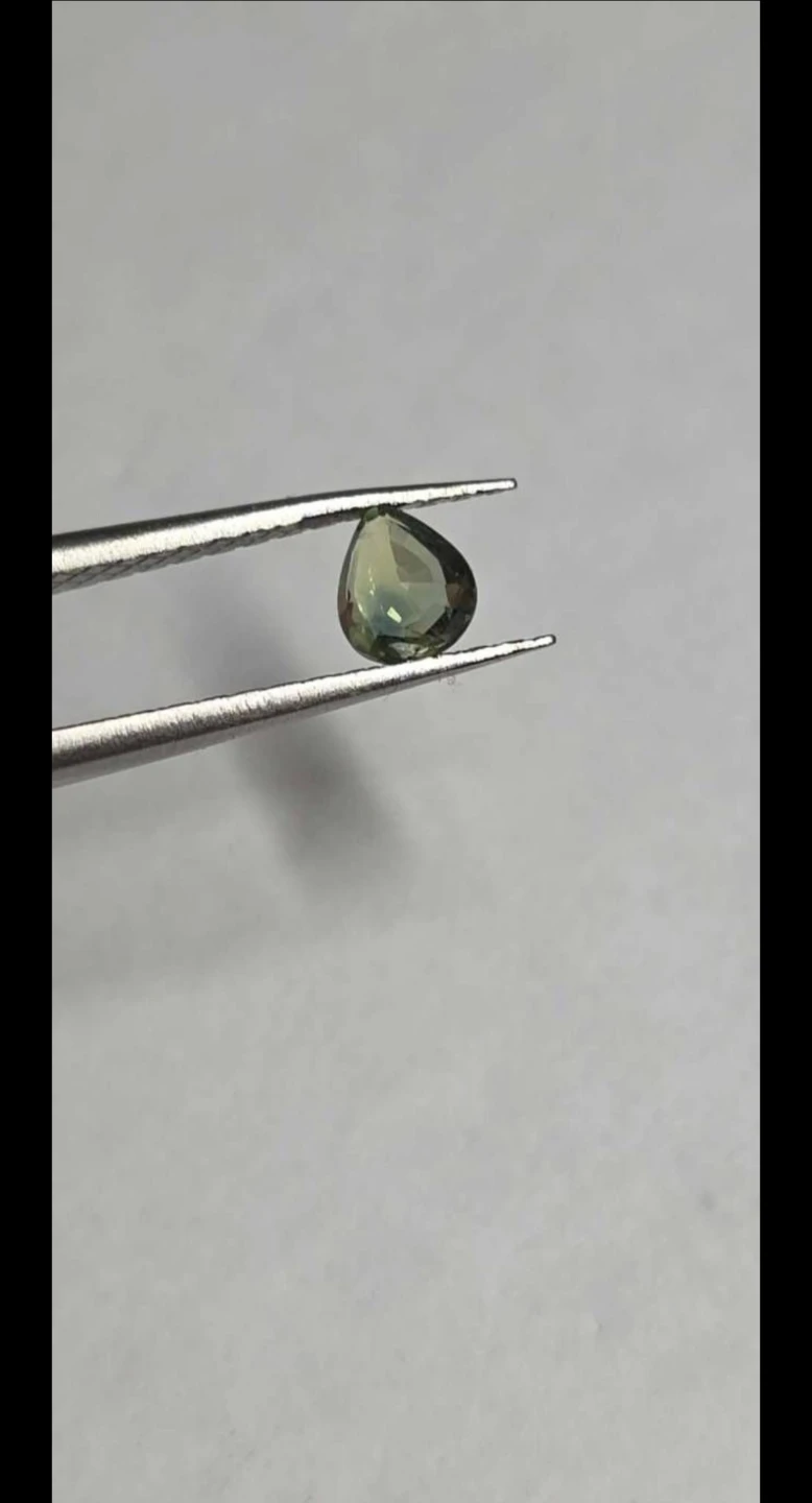 Natural tri color sapphire - photo 2