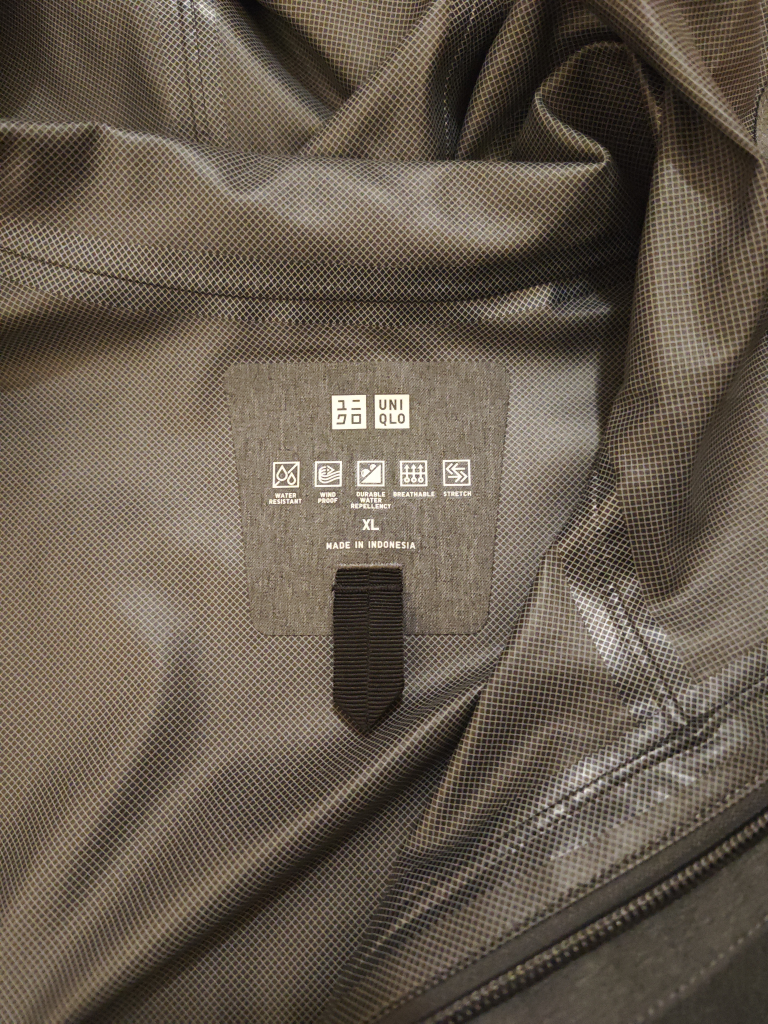 Uniqlo Raincoat - photo 2