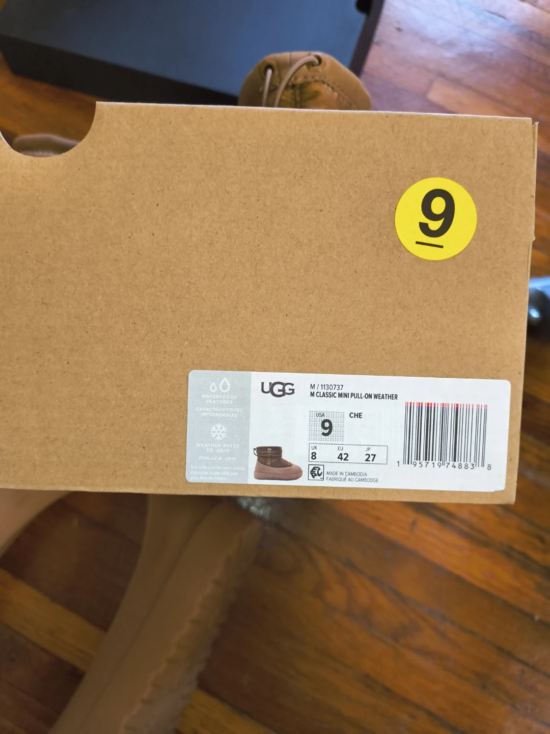 UGG M Classic Mini Pull-On Weather Boot - Size 9 - photo 4