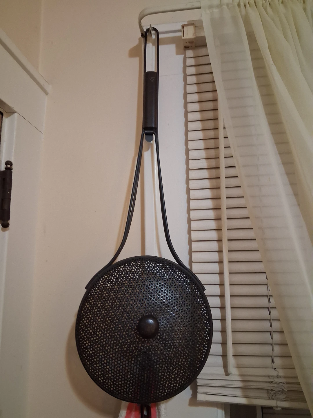 Vintage Metal Popcorn Popper - photo 3