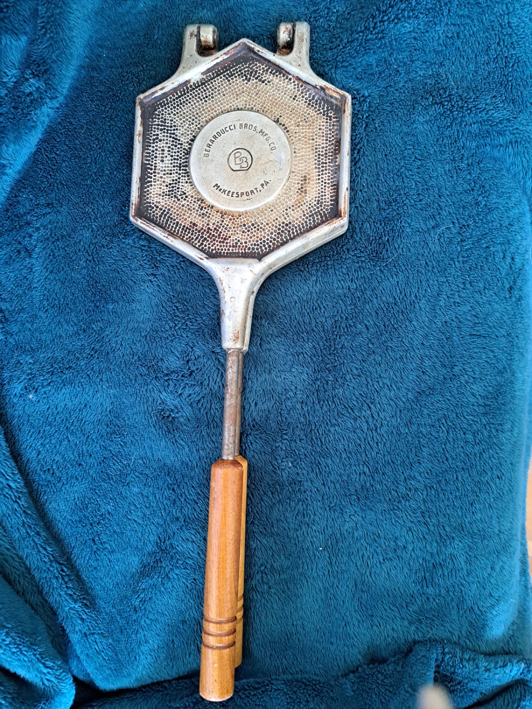 Berarducci Bros. Pizzelle Iron