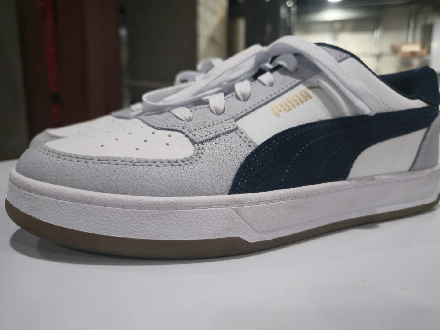 Puma  Men's - Size 9 Excellent Condition - photo 3
