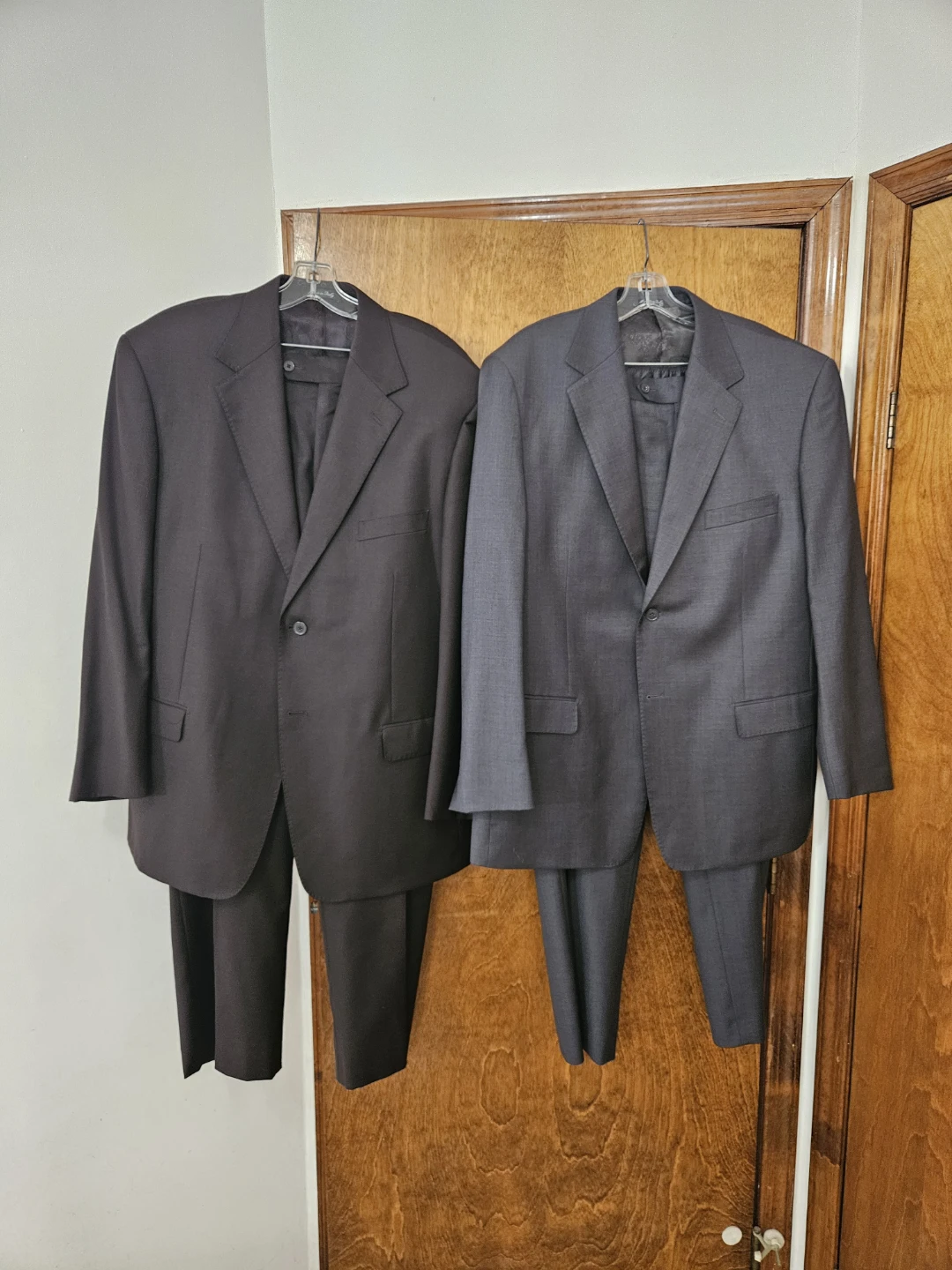 2 made in italy valentini suits . 46 regular