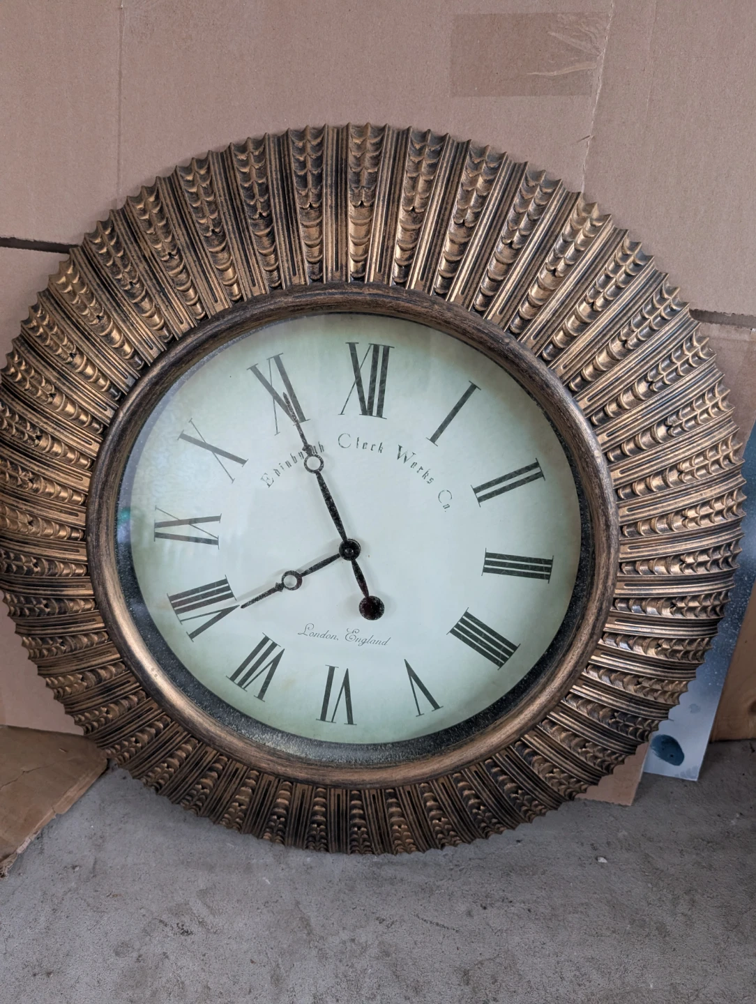 Edinburgh Clock Works Co. Wall Clock 🧡
