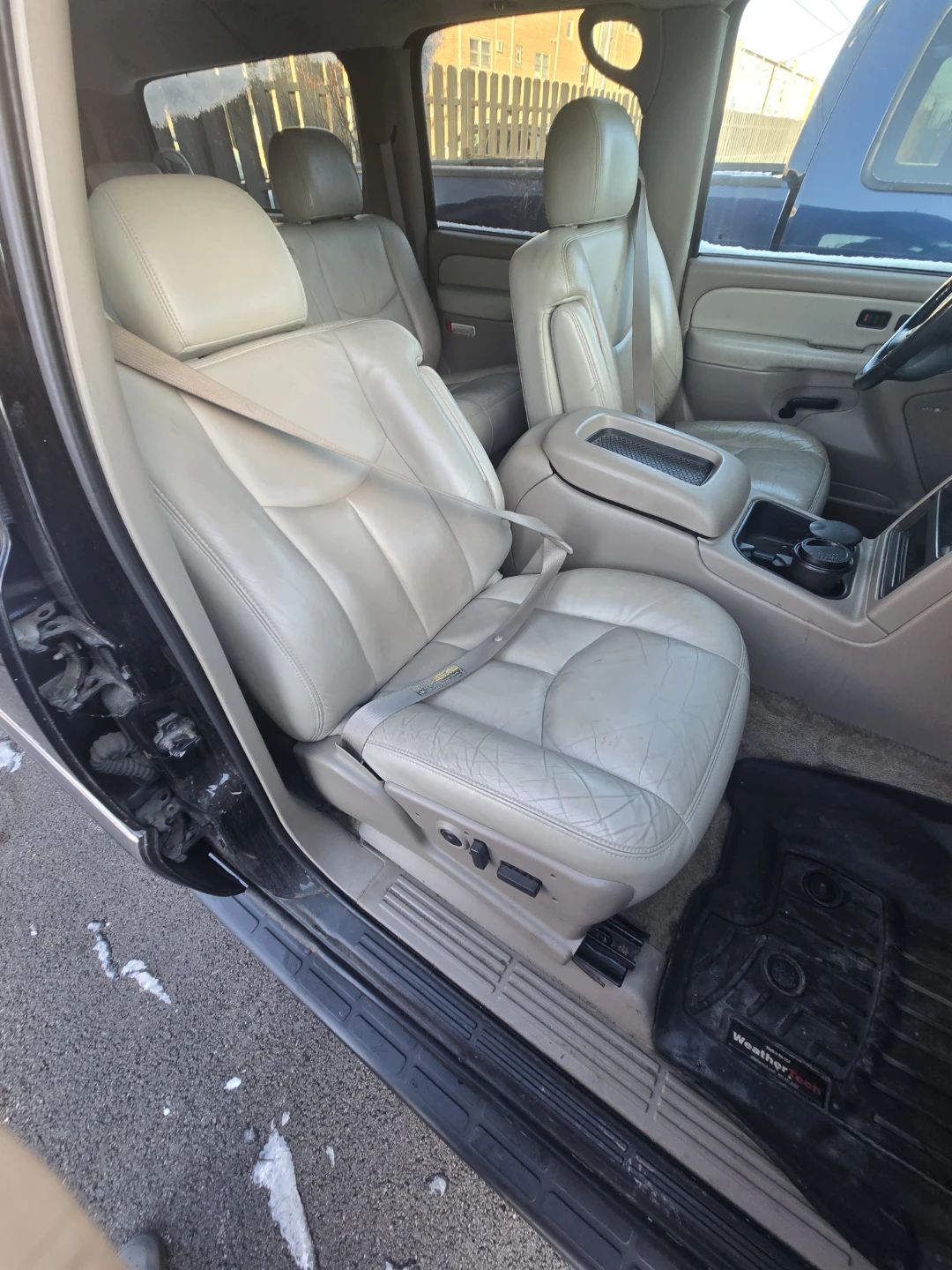 GMC Yukon SUV - photo 5