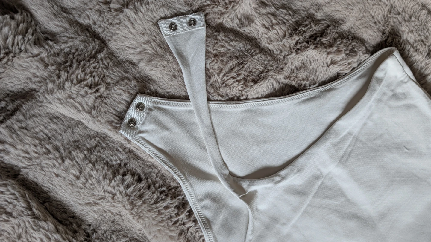 Aritzia Contour Square Neck Bodysuit - XL - New - photo 3