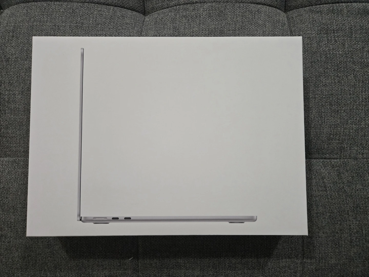 Apple MacBook Air 13-inch (M4 Chip)
