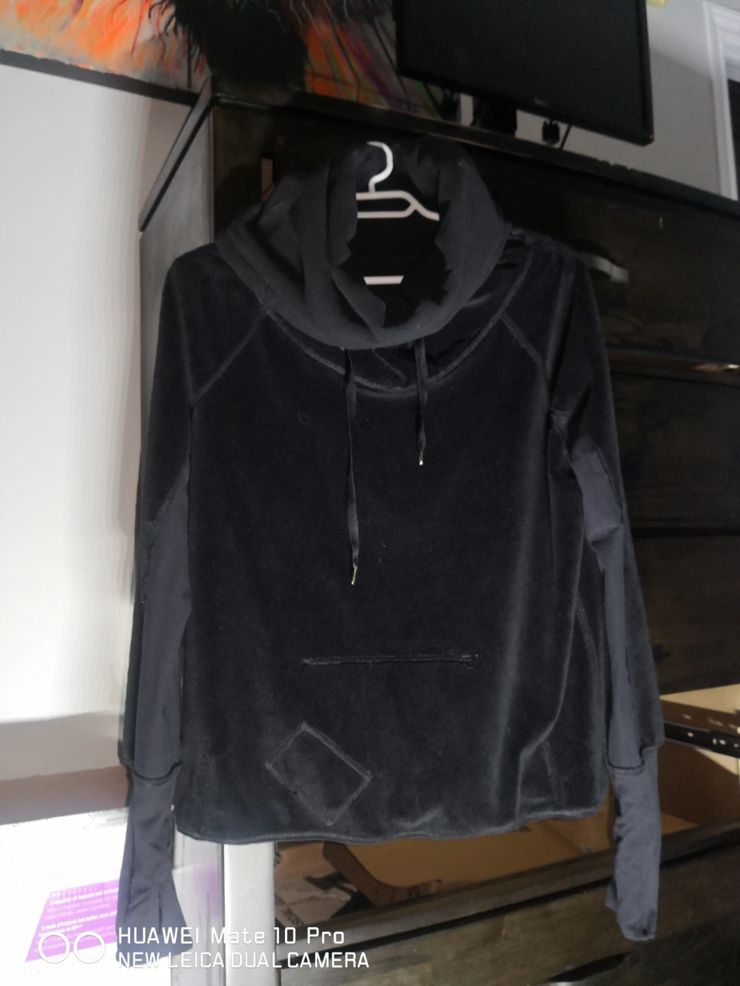 Lululemon Black Hoodie - photo 2