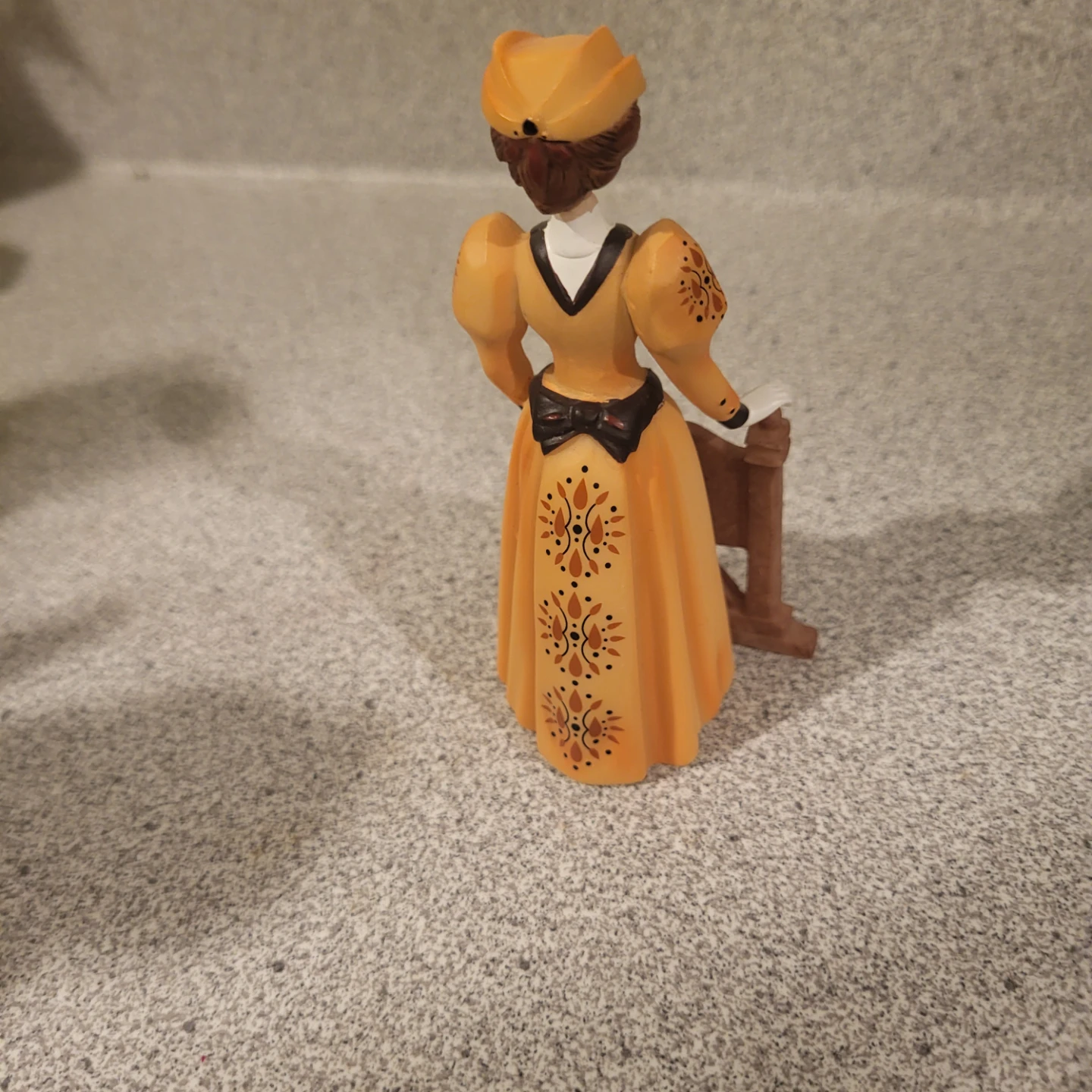 Avon Figurine - California Perfume Company - photo 2