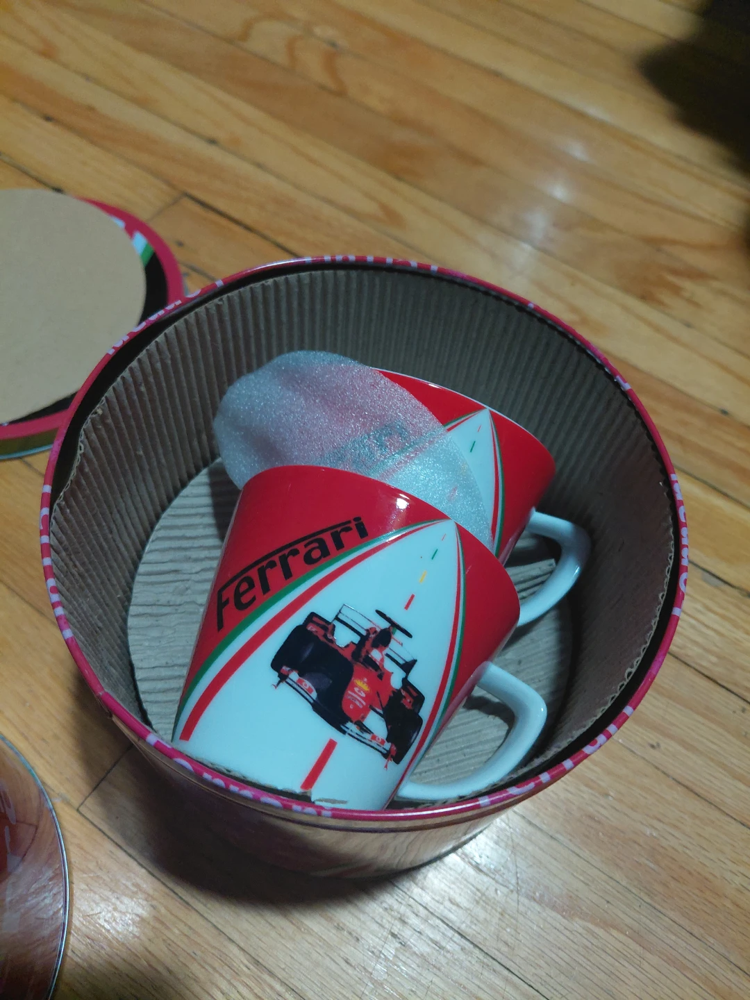 Ferrari Cup and Saucer Set 4 cups 4 saucers - photo 3