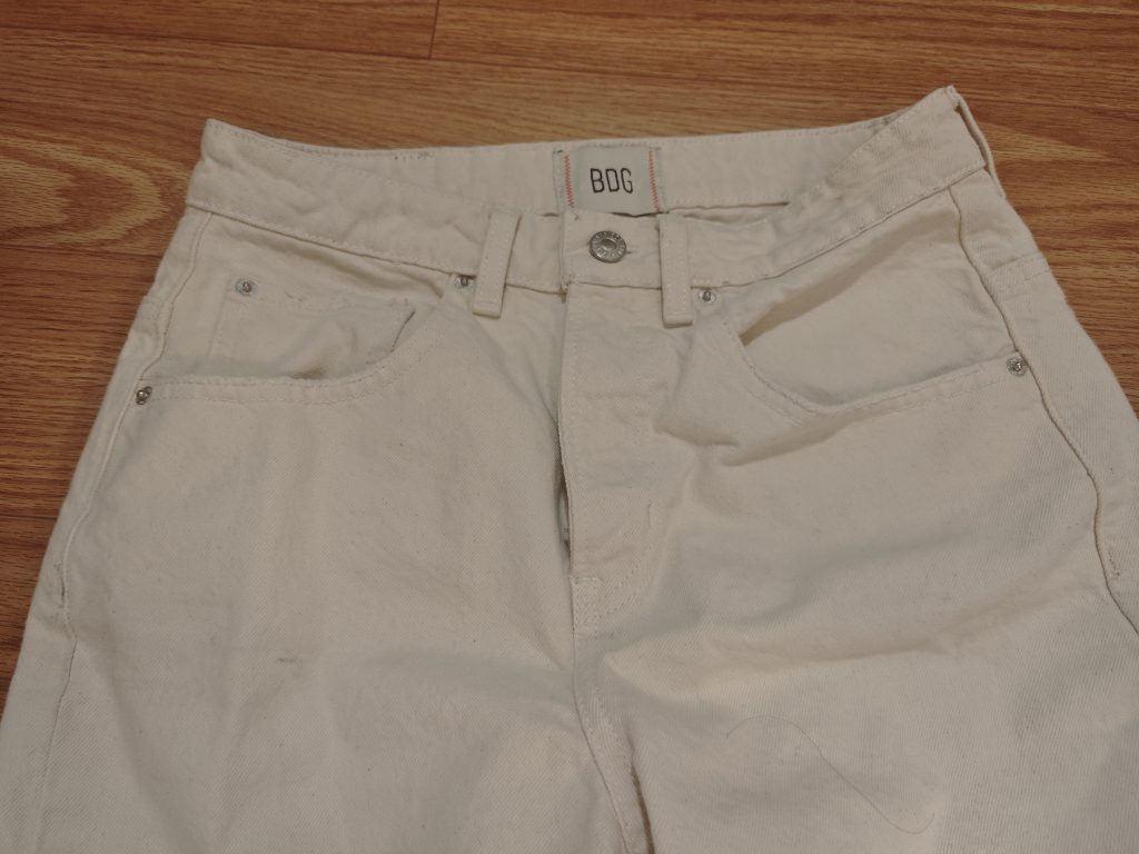 BDG White Denim Jeans - photo 2