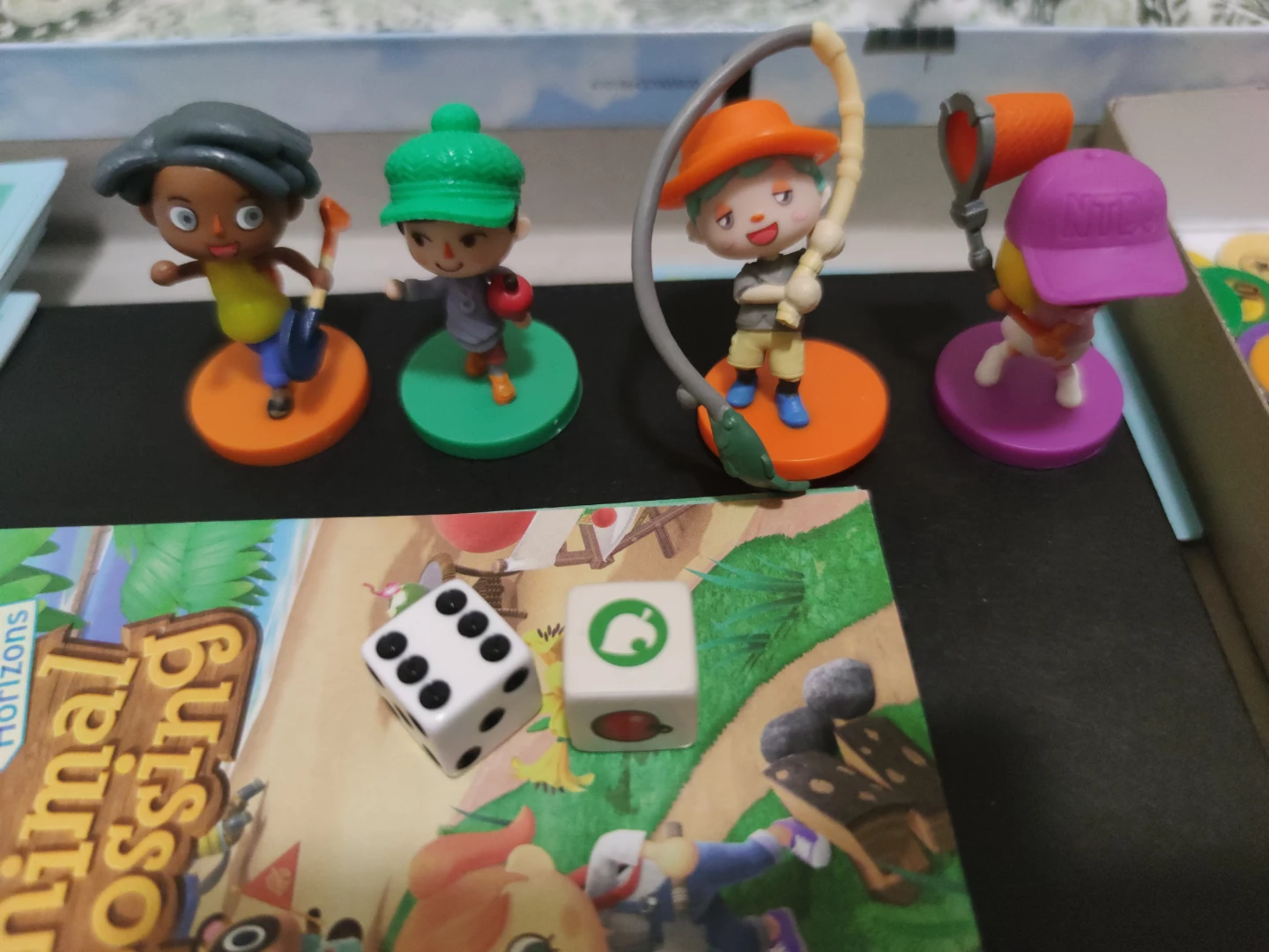 Monopoly  LIMITED EDITION Animal Crossing New Horizons - photo 4