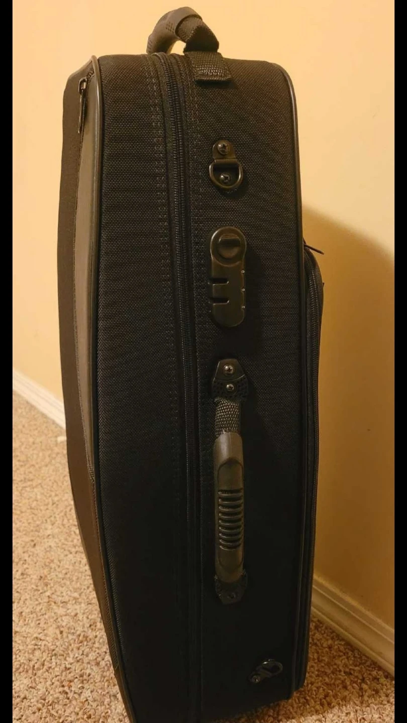 NEW Henri SELMER Paris Saxaphone Case