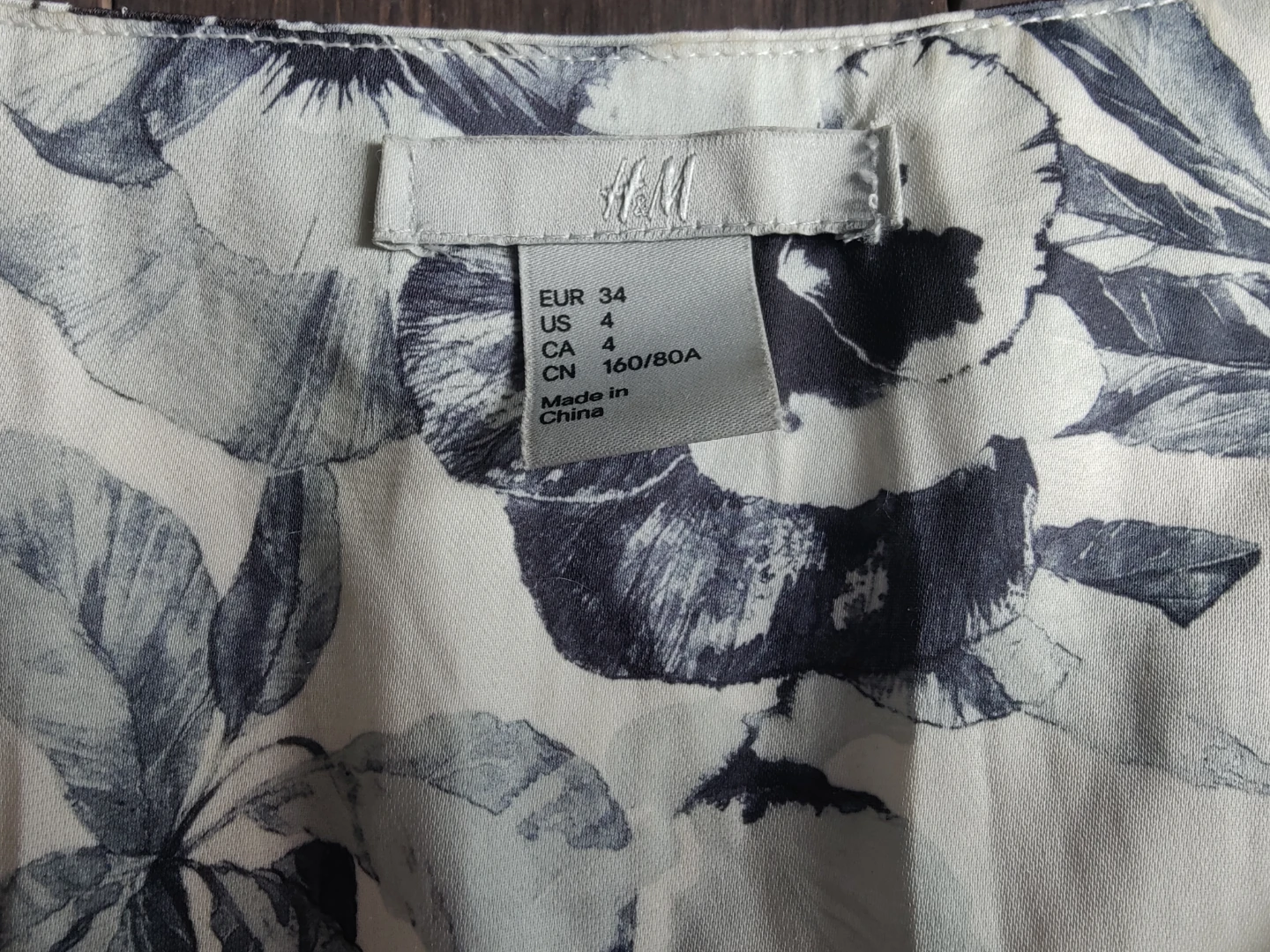 Women's H&M Tank Top Shirt Floral Blouse Size Small 4 - photo 3