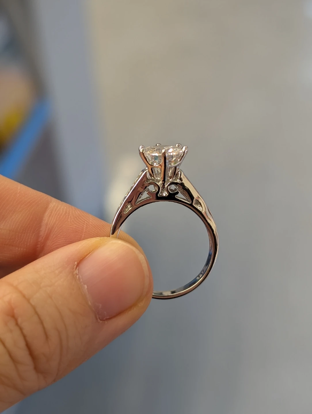3ct Zirconia (diamond sub) ring with sterling silver - Size 6.75 - photo 3