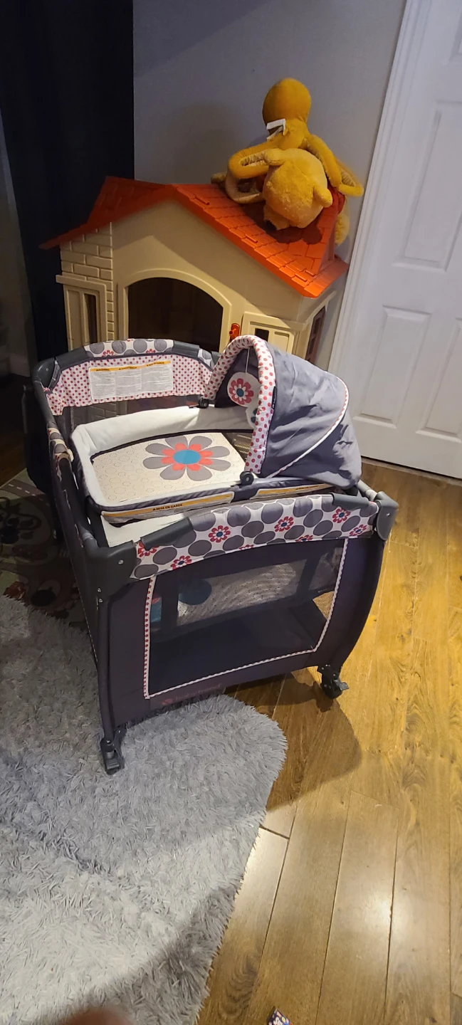 Baby Trend Playard - Portable Crib & Bassinet - photo 2