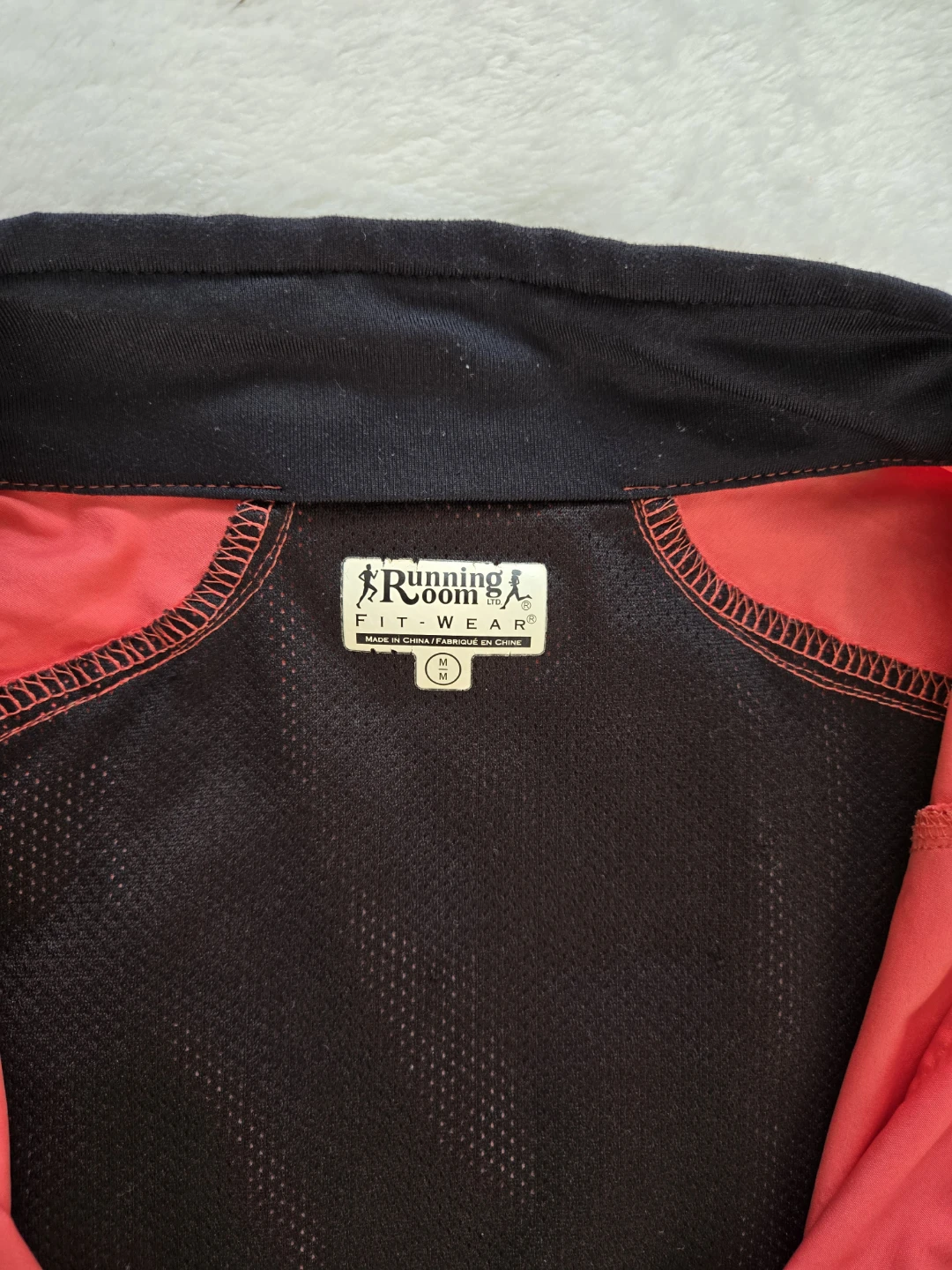 Running Room Fit-Wear Jacket - Size M - photo 3