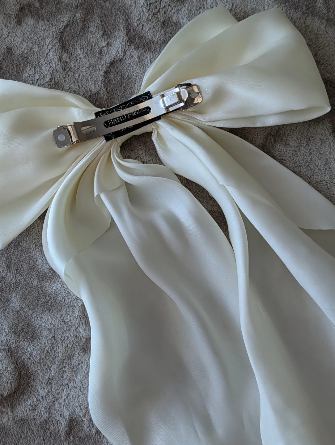Cream Oversized Bow Hair Clip - photo 3
