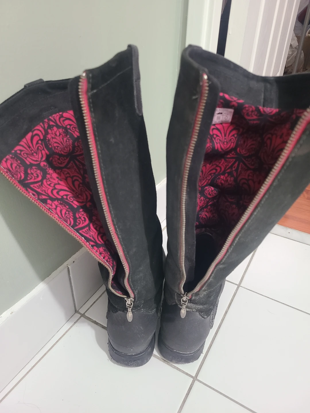 Crocs  Black Tall Boots - photo 4